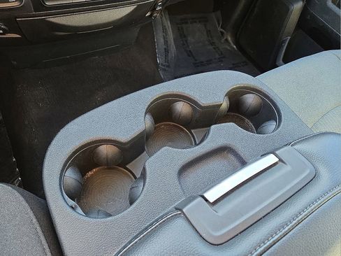 Used 2024 RAM 1500 Classic SLT image 30