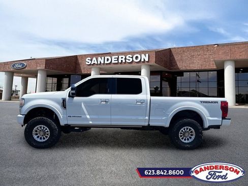 Used 2022 Ford F350 Platinum w/ Tremor Off-Road Package AWD/4WD image 6