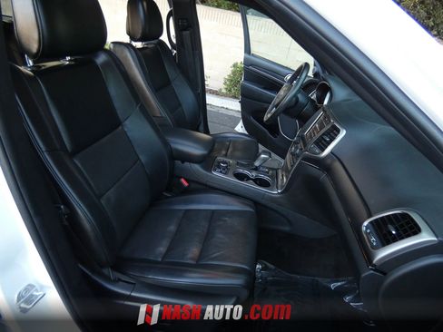 Used 2018 Jeep Grand Cherokee High Altitude AWD/4WD image 28