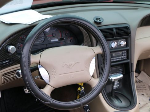 Used 2000 Ford Mustang GT RWD image 14
