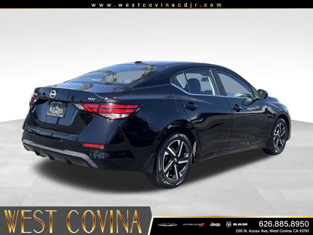 Used 2024 Nissan Sentra SV FWD image 11