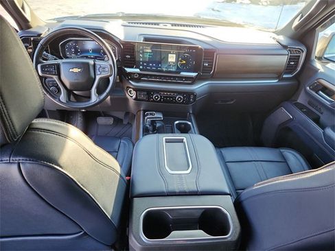 Certified 2022 Chevrolet Silverado 1500 High Country w/ Z71 Off-Road Package image 19