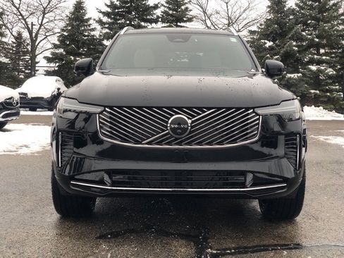 New 2026 Volvo XC90 B5 Plus image 2