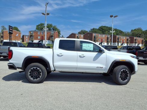 New 2026 GMC Canyon AT4 image 19