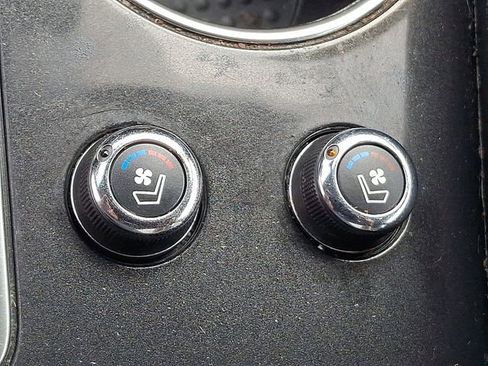 Used 2017 Nissan Maxima Platinum image 27