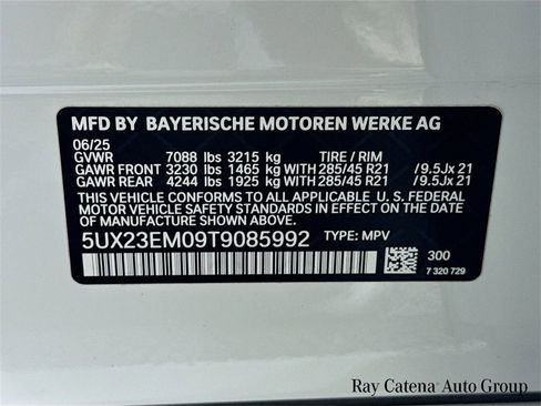 Used 2026 BMW X7 xDrive40i w/ Executive Package image 35