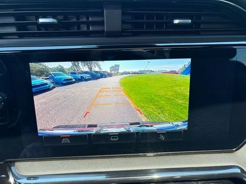 Used 2022 GMC Sierra 1500 AT4 image 25