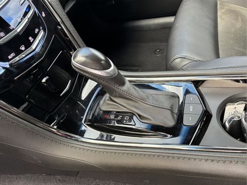 Used 2018 Cadillac ATS V w/ Carbon Fiber Package image 18