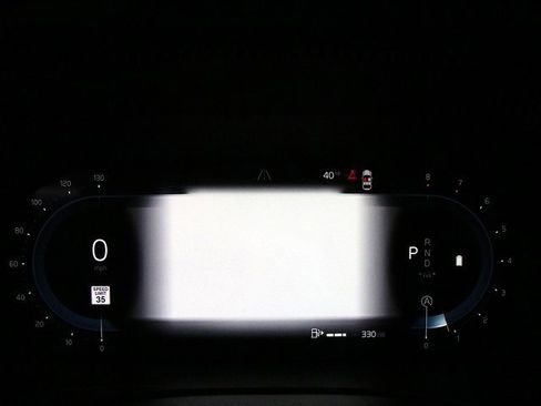 Used 2023 Volvo XC60 B5 Plus w/ Protection Package Premier image 15