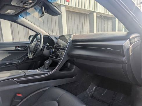 Used 2022 Toyota Avalon XSE image 24