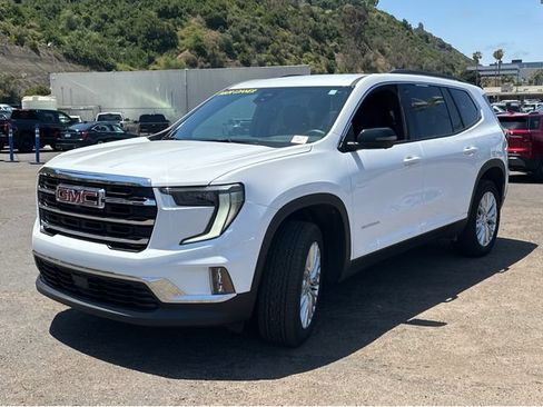 New 2025 GMC Acadia Elevation w/ Elevation Premium Package AWD/4WD image 10