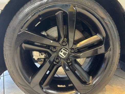 Used 2019 Honda Accord Sport image 11