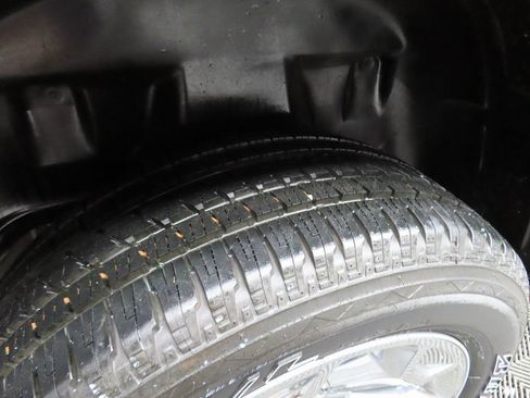 Used 2022 RAM 1500 Big Horn AWD/4WD image 29