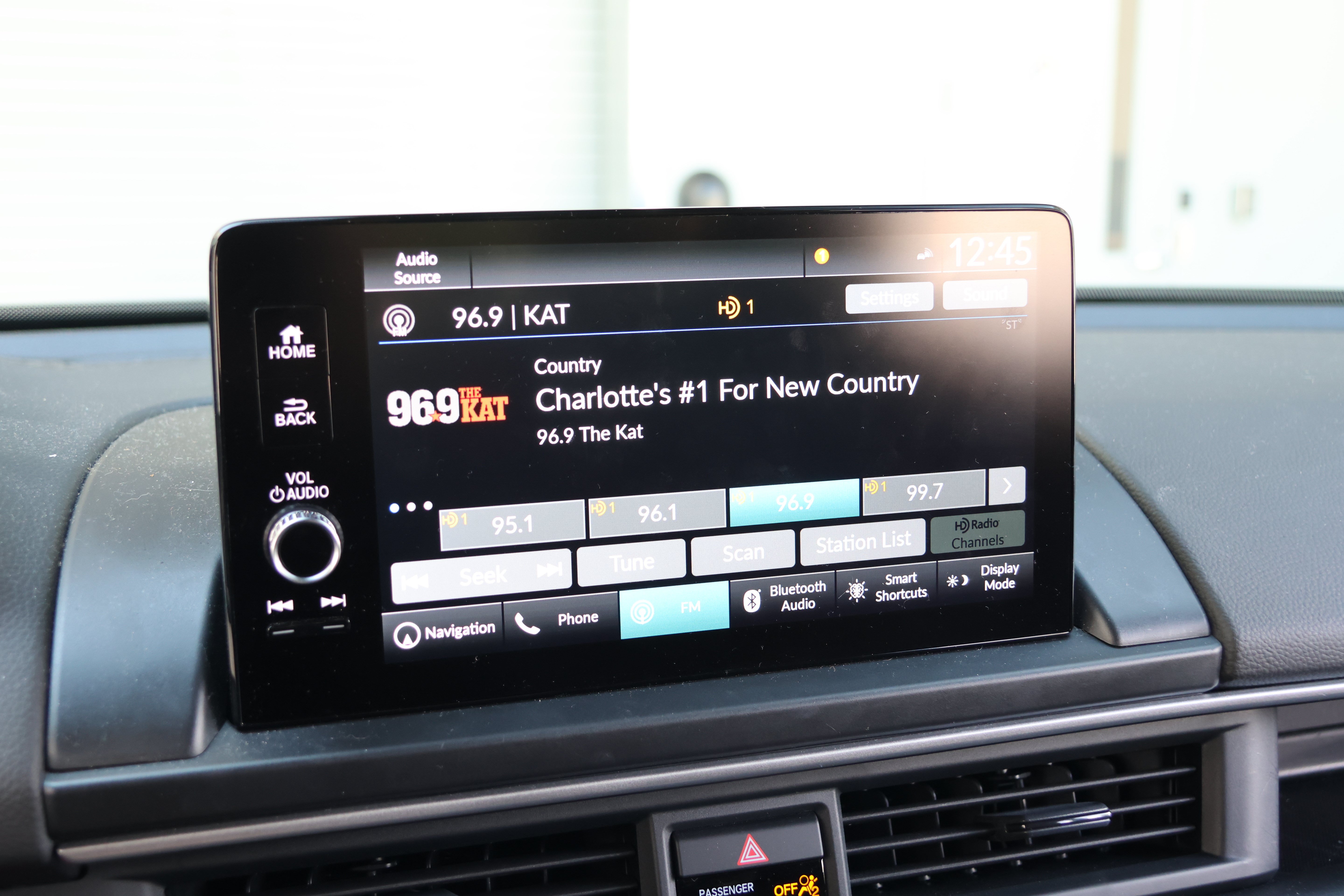 Used 2025 Honda Pilot Black Edition image 24