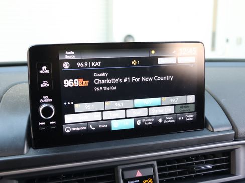 Used 2025 Honda Pilot Black Edition image 24