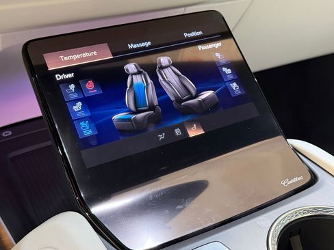 New 2026 Cadillac Vistiq Luxury AWD/4WD image 37