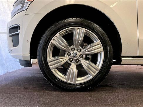 Used 2024 Ford Expedition Max Platinum image 8