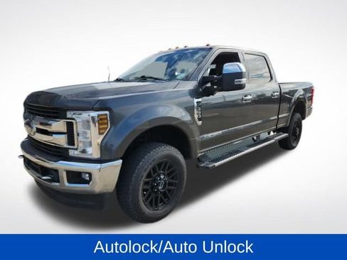 Used 2019 Ford F350 XLT w/ XLT Premium Package image 8