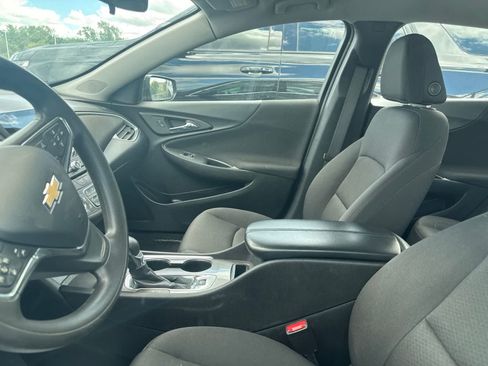 Used 2023 Chevrolet Malibu LT FWD image 31