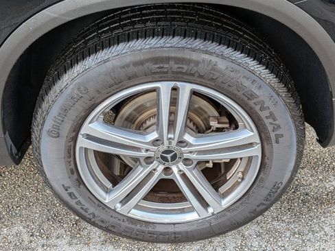 Certified 2022 Mercedes-Benz GLC 300 image 19