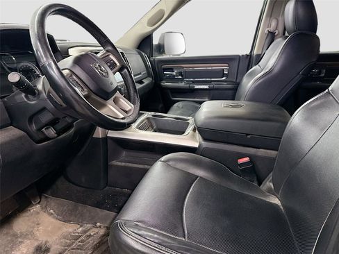 Used 2017 RAM 2500 Laramie w/ Sport Appearance Group AWD/4WD image 4