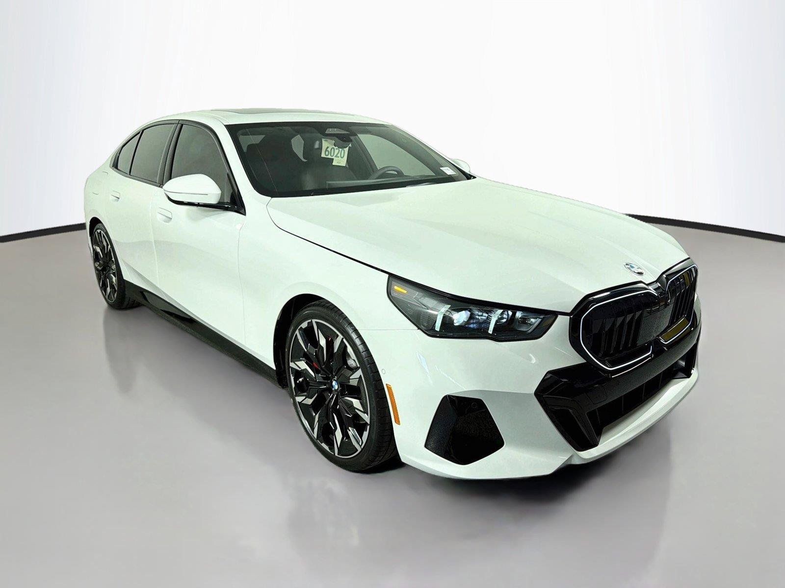 New 2027 BMW 540i xDrive w/ M Sport Package AWD/4WD image 3