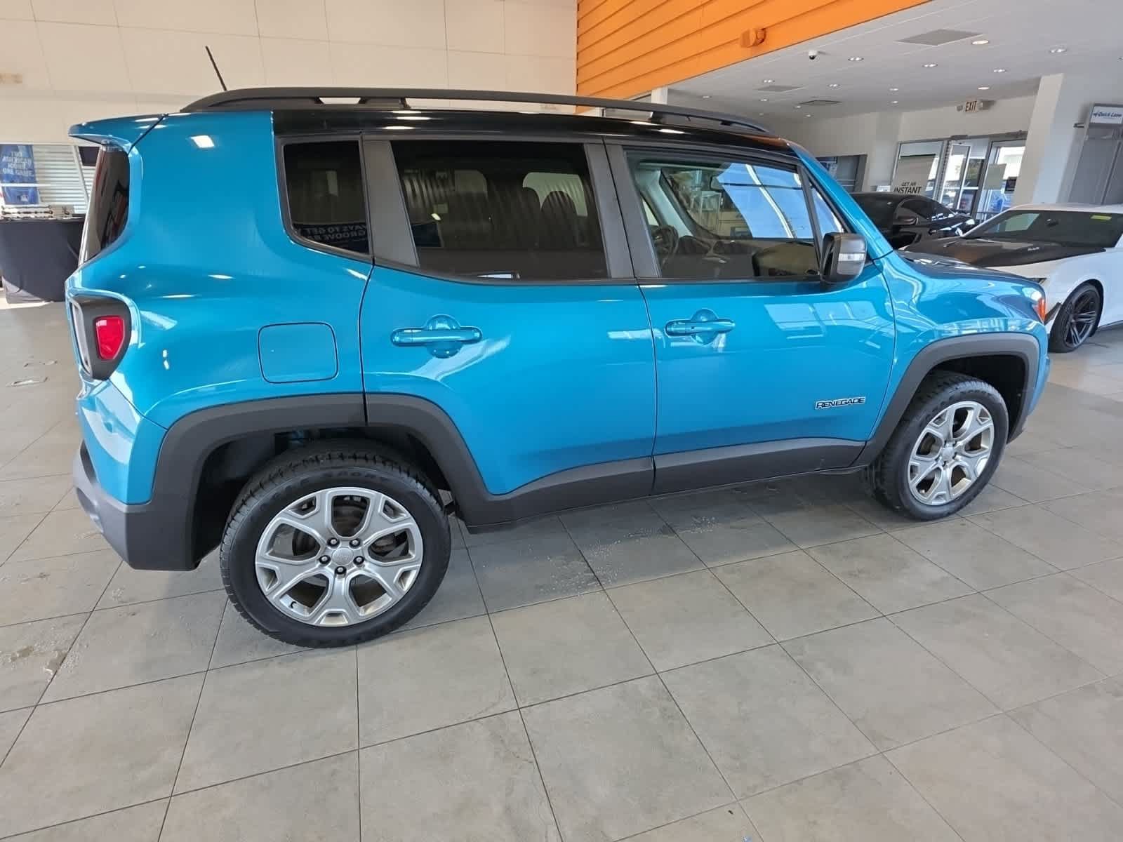 Used 2020 Jeep Renegade Limited AWD/4WD image 6
