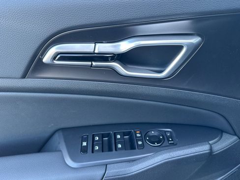 New 2026 Kia Sportage EX AWD/4WD image 11