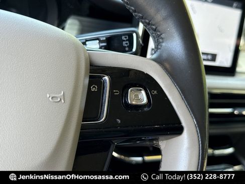Used 2020 Lincoln Corsair FWD w/ Premium Package image 42