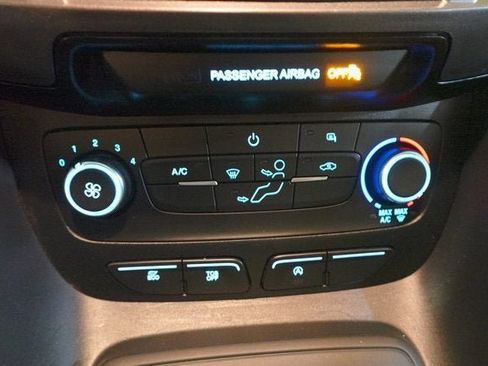 Used 2022 Ford Transit Connect XL image 18