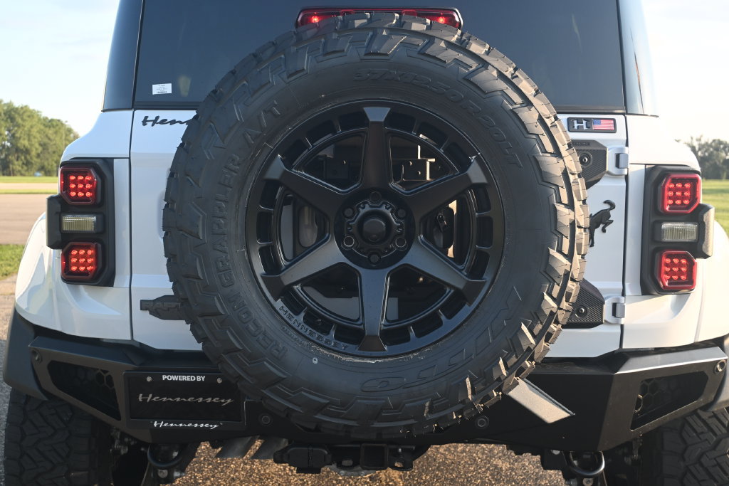 New 2026 Ford Bronco Raptor w/ Interior Carbon Fiber Pack AWD/4WD image 30