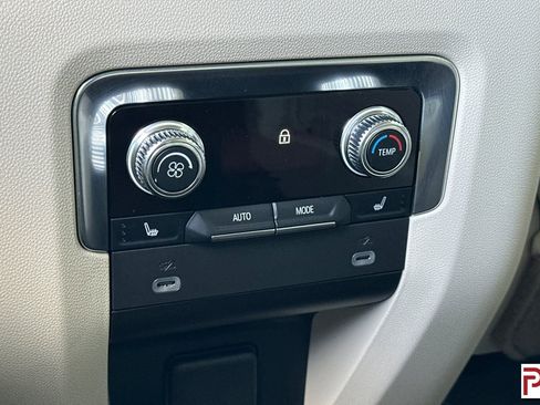 Certified 2024 GMC Yukon Denali AWD/4WD image 14
