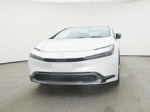 New 2025 Toyota Prius XLE image 3