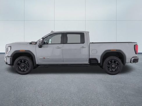 Used 2025 GMC Sierra 3500 AT4 w/ AT4 Premium Plus Package AWD/4WD image 8