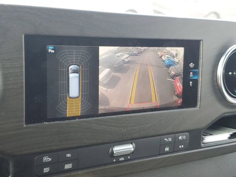 Used 2023 Mercedes-Benz Sprinter 3500 image 28