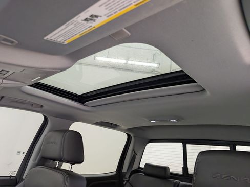 Used 2018 GMC Sierra 1500 Denali w/ Denali Ultimate Package image 16