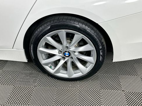 Used 2015 BMW 320i xDrive Sedan AWD/4WD image 40