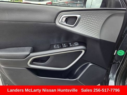 Used 2024 Kia Soul LX w/ Option Group 015 FWD image 20