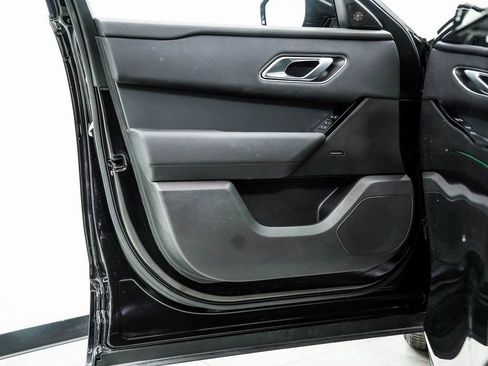 Used 2025 Land Rover Range Rover Velar Dynamic SE image 42