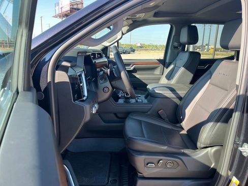 Used 2024 GMC Sierra 1500 Denali w/ Denali Reserve Package image 12