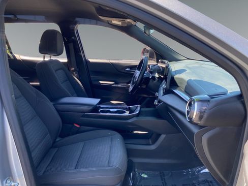 Used 2025 Chevrolet Equinox LT AWD/4WD image 15