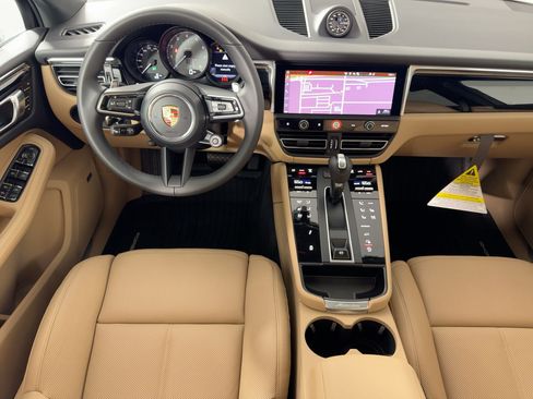 Certified 2026 Porsche Macan S AWD/4WD image 27