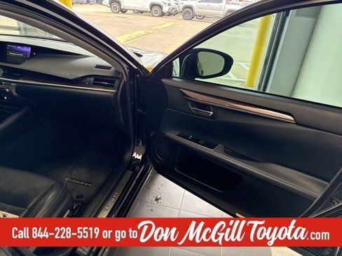 Used 2017 Lexus ES 350 w/ Luxury Package image 7