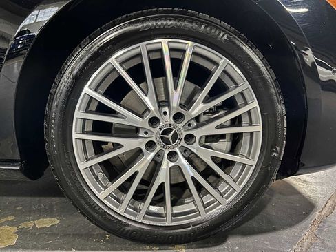 Certified 2025 Mercedes-Benz CLA 250 4MATIC image 9