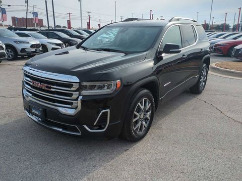 Used 2023 GMC Acadia SLT image 4