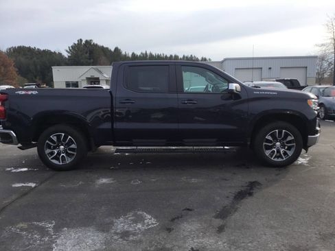 Used 2022 Chevrolet Silverado 1500 LT image 3