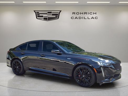 Certified 2022 Cadillac CT5 V w/ Premium Package AWD/4WD image 3