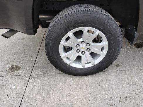 Used 2021 Chevrolet Colorado LT w/ Fleet Safety Package image 20