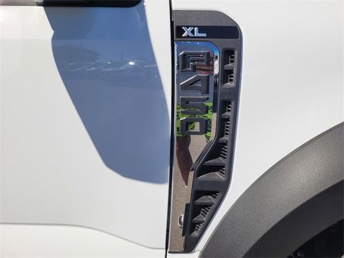 New 2024 Ford F450 XL w/ XL Chrome Package image 5