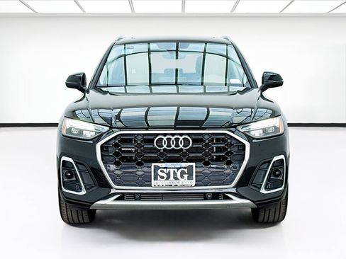 Used 2021 Audi Q5 e Premium w/ Convenience Package image 2